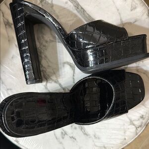 Black Croc-Embossed Women's Heels